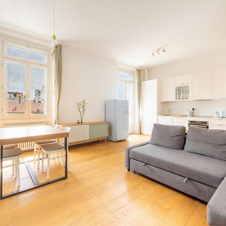 Milano Isola - Bright 2-Room Apartment With Balcony Luaran gambar