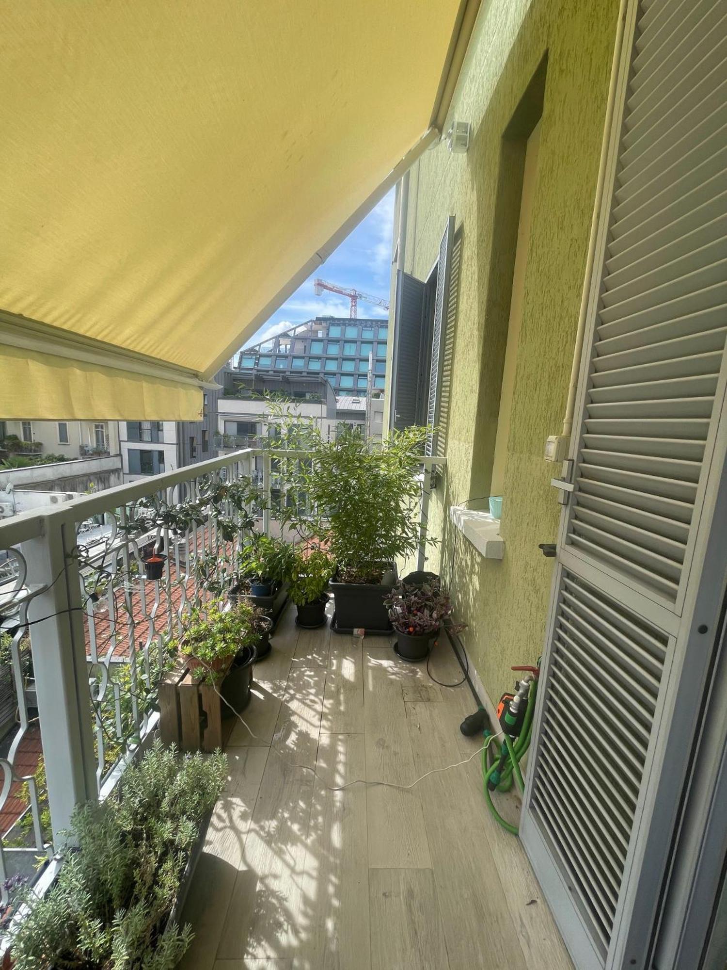Milano Isola - Bright 2-Room Apartment With Balcony Luaran gambar