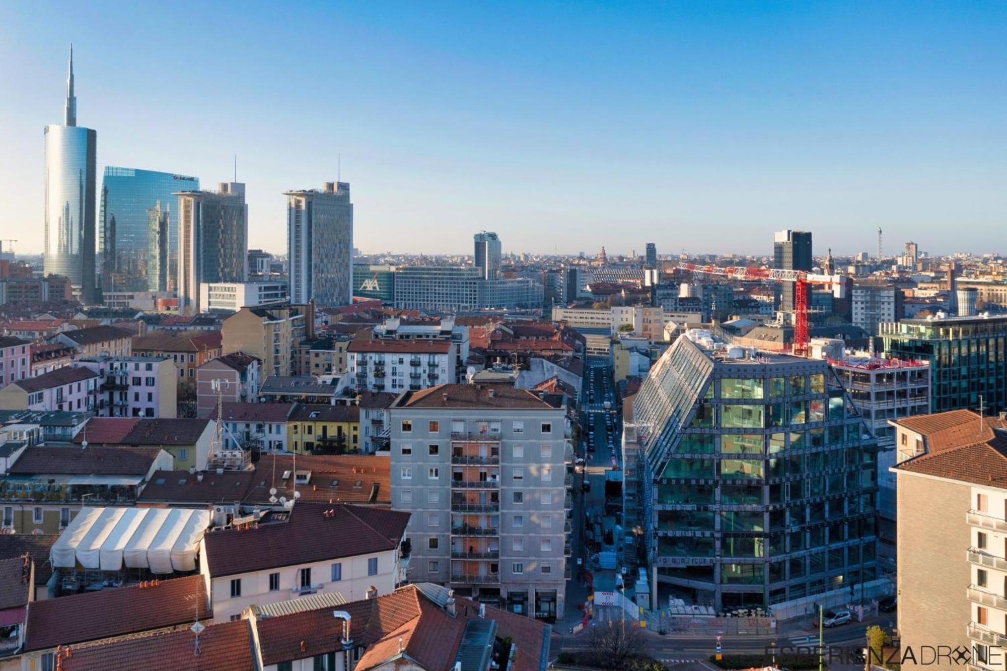 Milano Isola - Bright 2-Room Apartment With Balcony Luaran gambar