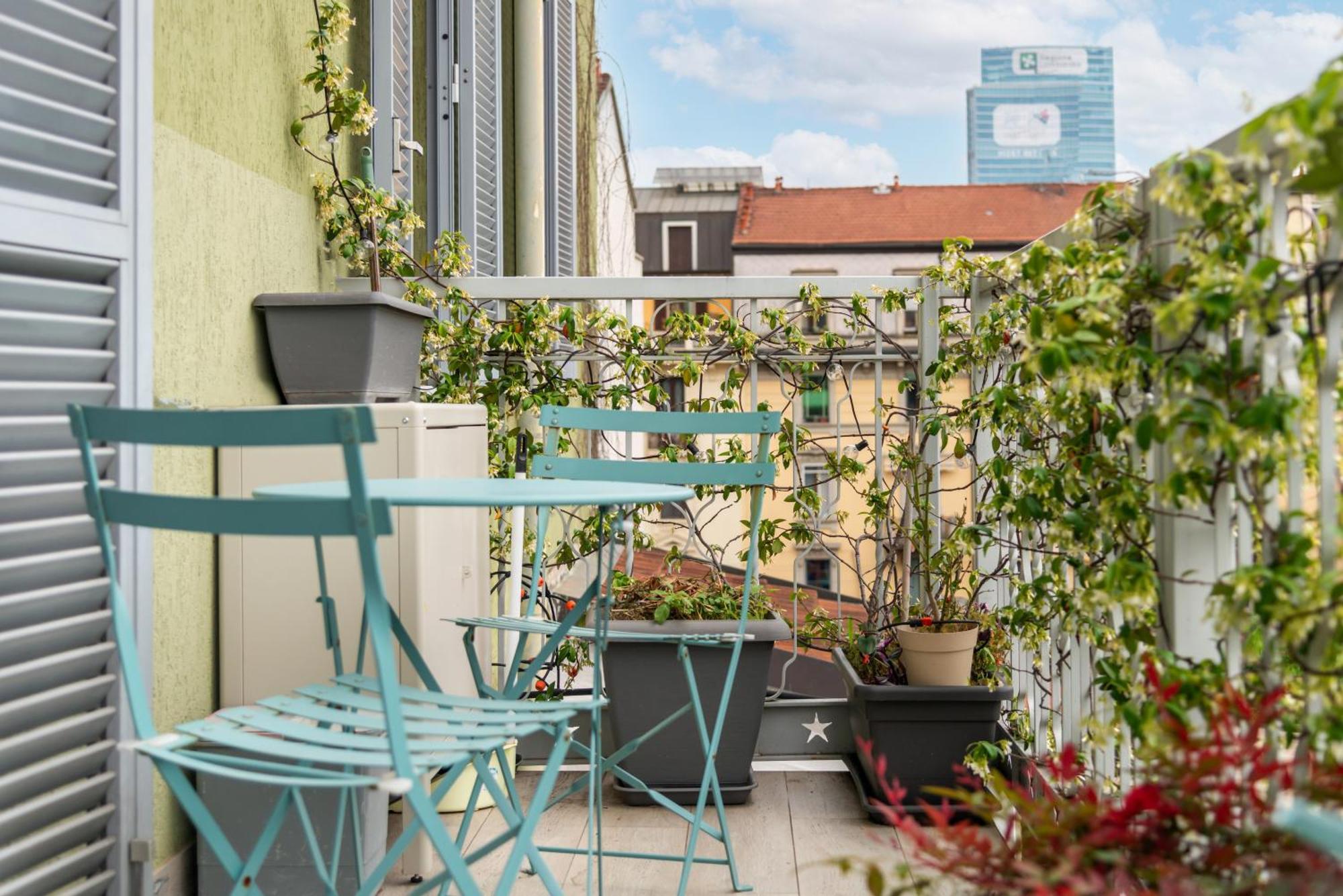 Milano Isola - Bright 2-Room Apartment With Balcony Luaran gambar